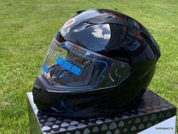 Moto ķivere slēgta tipa ISPIDO RAVEN MELNA SPĪDĪGA