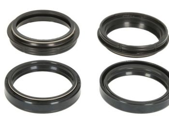 Blīvslēgu un putekļu gumijas komplekts HUSABERG FC, FE, FS, FX, TE; HUSQVARNA FC 125-1215 2000-2017 Izmēri: 48x58x11,5