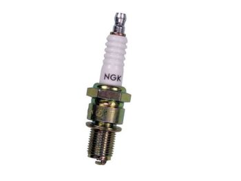 Aizdedzes svece NGK CR9EK 4548 Suzuki GSF