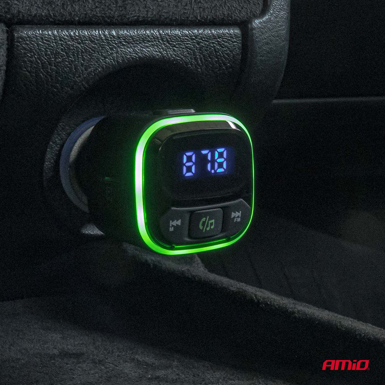 Automašīnas FM raidītājs 1×USB-A 2×USB-C 12V 24V AMIO-04651 Automašīnas FM raidītājs 1×USB-A 2×USB-C 12V 24V AMIO-04651 - Image 2