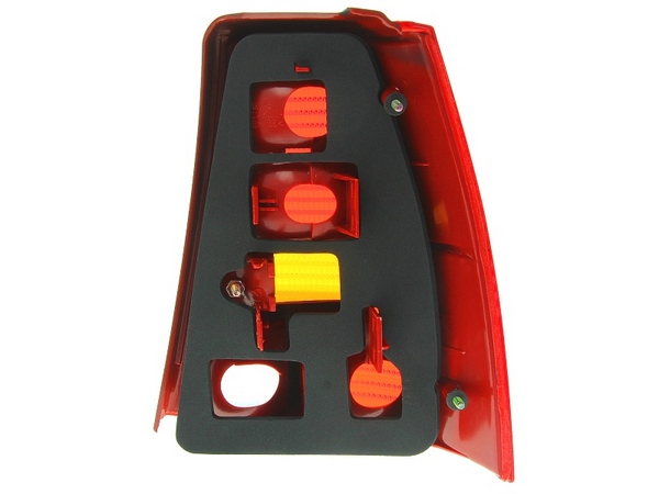 Aizmugurējais lukturis Kreisās puses VW VW BORA, GOLF IV Station wagon 08.97-06.06 TYC 11-0214-01-2 Aizmugurējais lukturis Kreisās puses VW VW BORA, GOLF IV Station wagon 08.97-06.06 TYC 11-0214-01-2 - Image 2